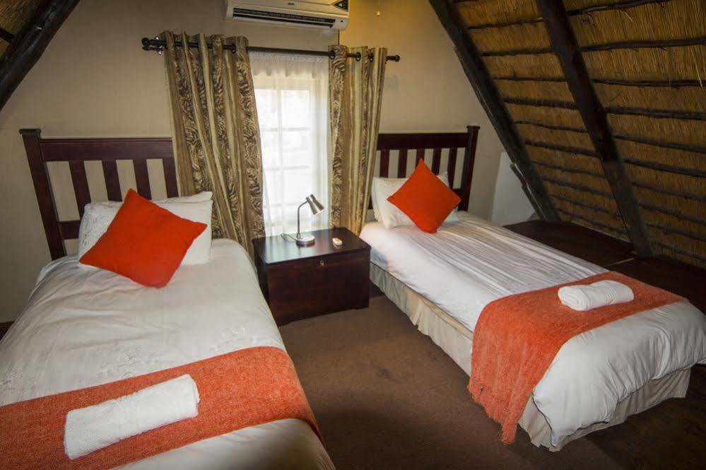 Aristo Manor Hotel Richards Bay Eksteriør billede
