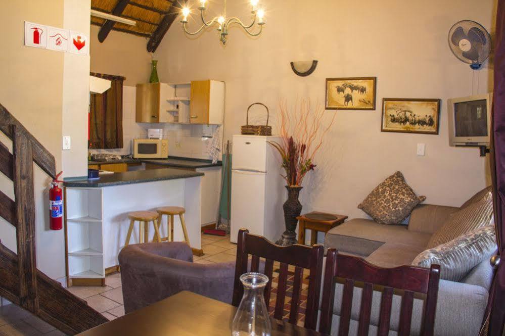 Aristo Manor Hotel Richards Bay Eksteriør billede