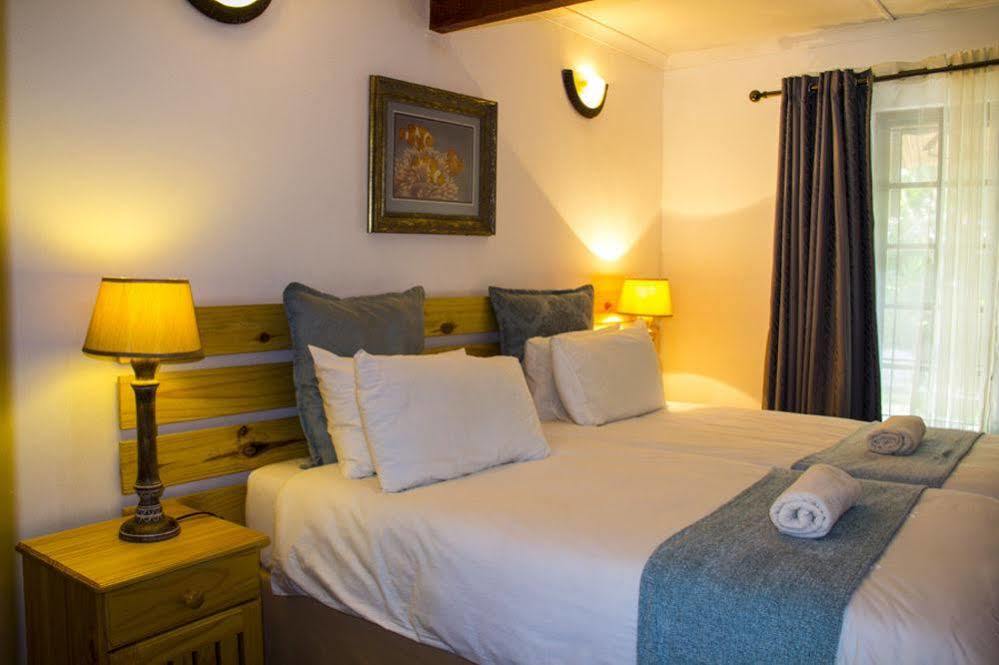 Aristo Manor Hotel Richards Bay Eksteriør billede