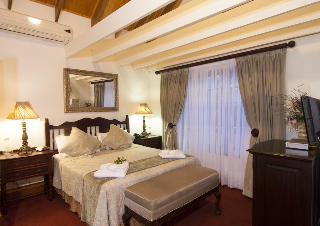 Aristo Manor Hotel Richards Bay Eksteriør billede