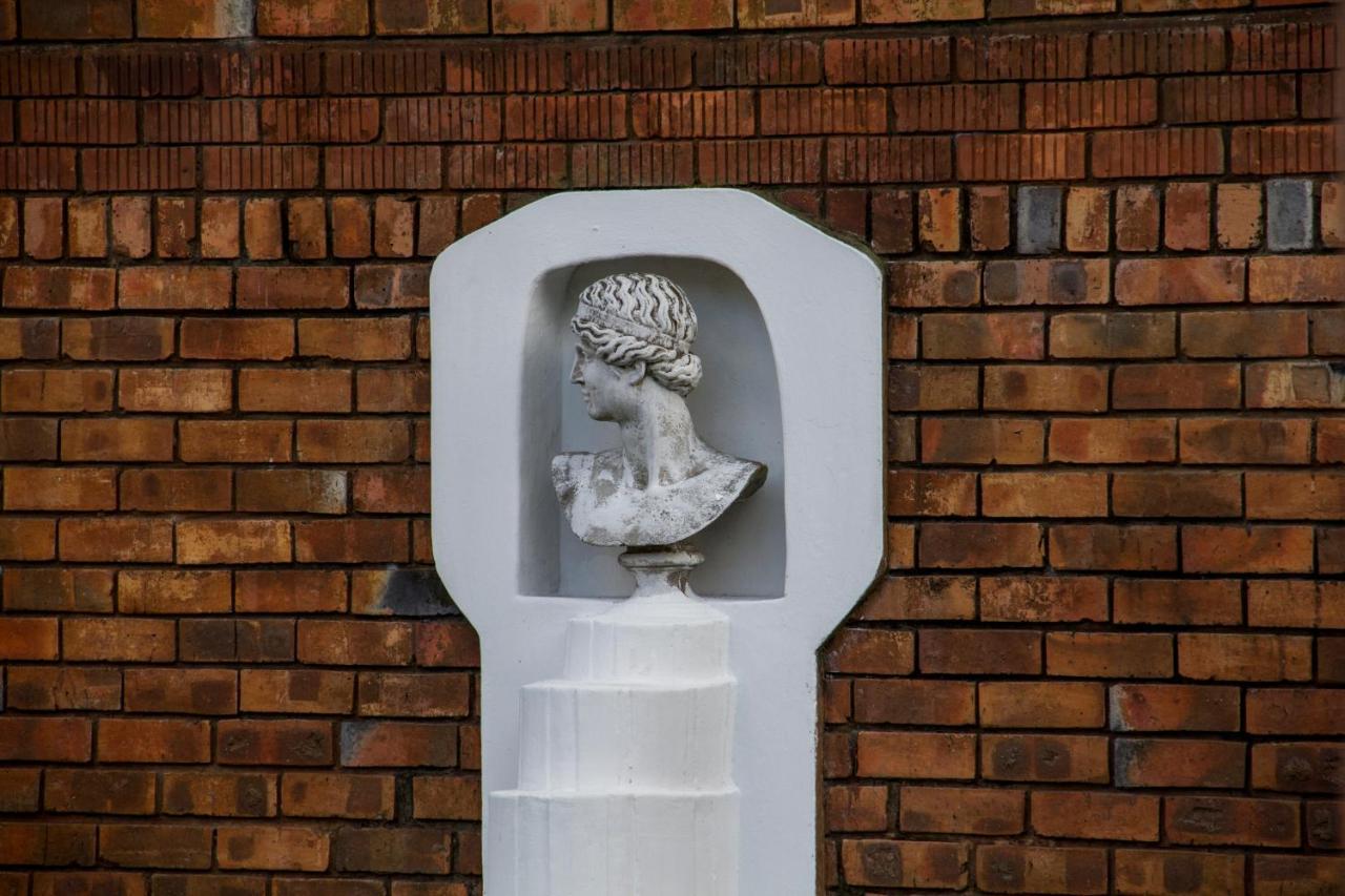 Aristo Manor Hotel Richards Bay Eksteriør billede