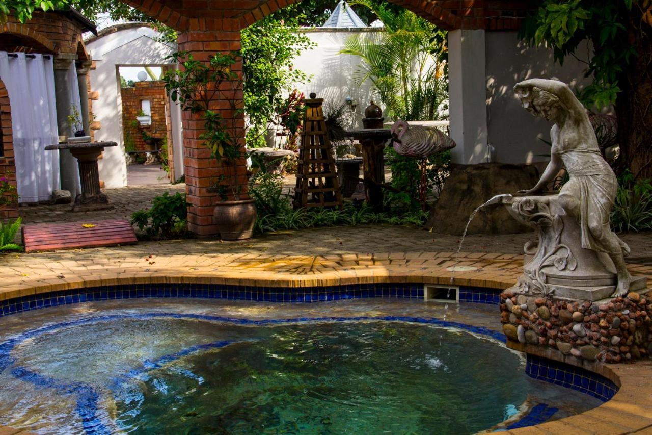 Aristo Manor Hotel Richards Bay Eksteriør billede